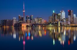 El “Fast-Track” Empresarial a Canadá: Cómo Migrar en Tiempo Récord usando los TLC (Guía Maestra 2026)